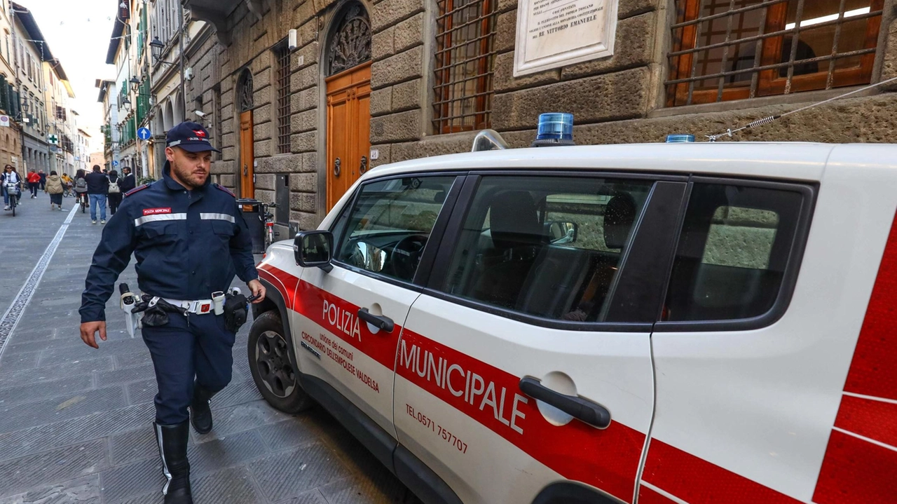Un agente della polizia municipale dell’Unione dei Comuni Un agente della polizia municipale dell’Unione dei Comuni