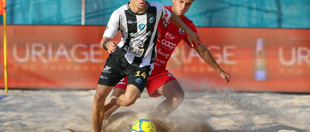 Beach soccer,la 2ª gara della seconda tappa di Poule Scudetto. La VSB si rialza subito. Battuto 5-4 We Beach