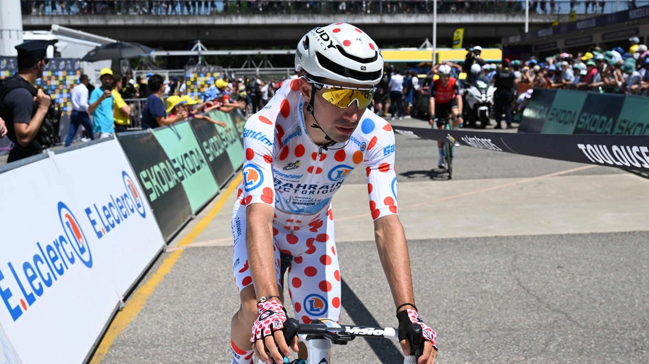 Lenny Martinez con la maglia a pois durante una tappa del «Tour de France» 2025