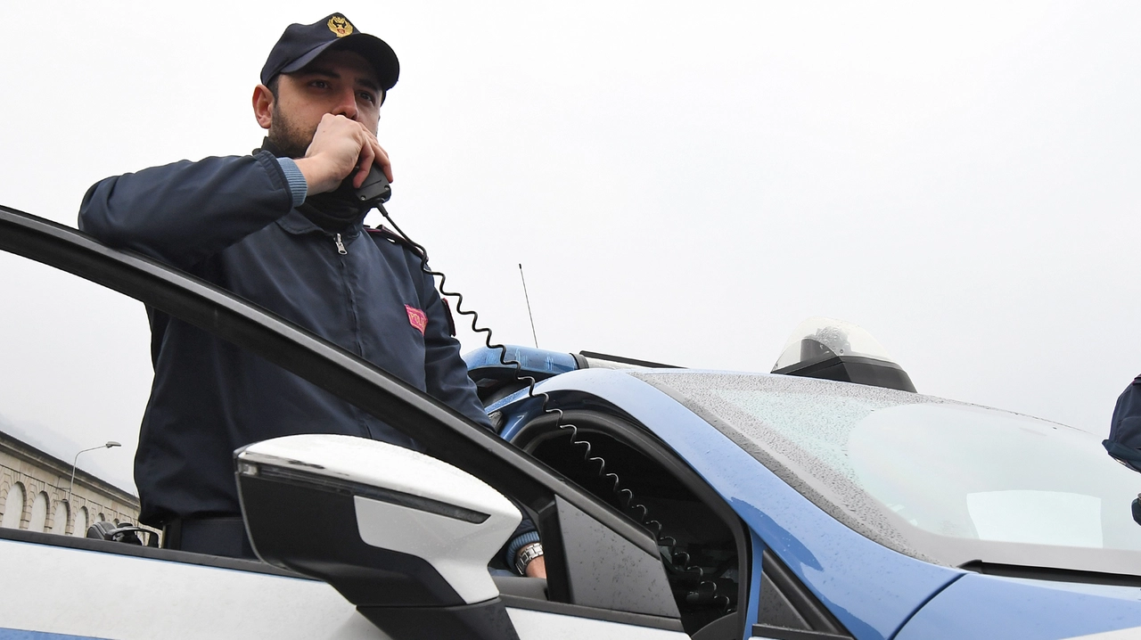 La polizia ha rintracciato i responsabili della violenta aggressione. Sono entrambi ventenni (Foto di repertorio)