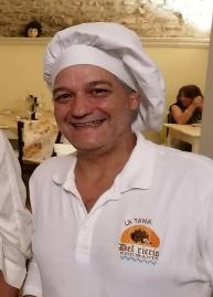 Addio a Enrico Barbagallo, chef della ‘Tana del Riccio’ Addio a Enrico Barbagallo, chef della ‘Tana del Riccio’