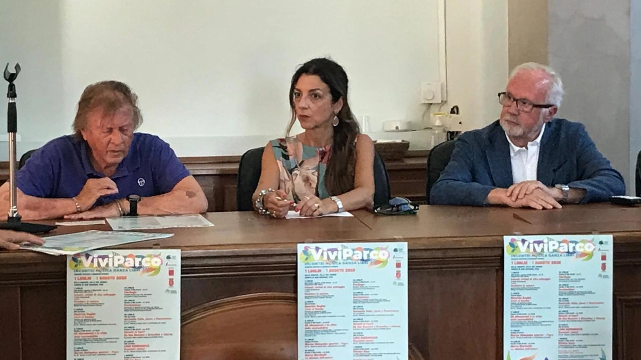 Si parte martedì primo luglio da Villa Giraffa: tantissimi gli appuntamenti, tra i protagonisti. Luca Barbarossa, Maurizio Baglini, Marina Mulopulos, lo scienziato divulgatore Marco Martinelli. Si parte martedì primo luglio da Villa Giraffa: tantissimi gli appuntamenti, tra i protagonisti. Luca Barbarossa, Maurizio Baglini, Marina Mulopulos, lo scienziato divulgatore Marco Martinelli.