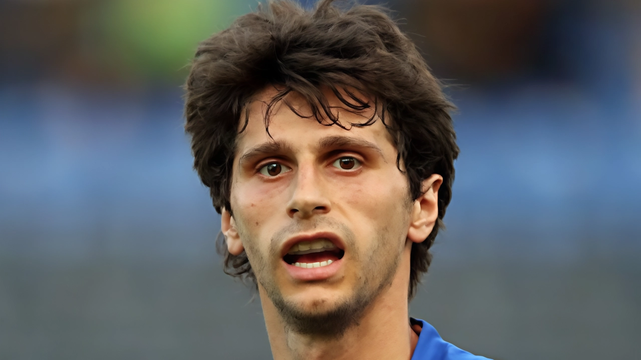 Diego Fabbrini, classe 1990, ha giocato anche con la maglia del Birmingham City Diego Fabbrini, classe 1990, ha giocato anche con la maglia del Birmingham City