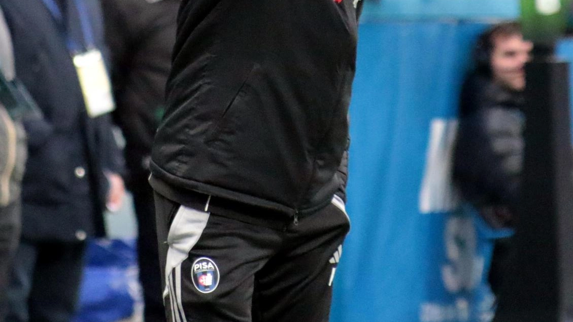 Il tecnico Filippo Inzaghi, 51 anni, mentre dirige la squadra (foto Fiocchi) Il tecnico Filippo Inzaghi, 51 anni, mentre dirige la squadra (foto Fiocchi)