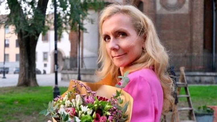 Cristina Dell’Acqua e Sofia Fanton portano in scena l’evento in piazza San Pietro a Portovenere. Lettura di saggi narrativi accompagnati dalla musica proposta da tre giovani chitarristi. Cristina Dell’Acqua e Sofia Fanton portano in scena l’evento in piazza San Pietro a Portovenere. Lettura di saggi narrativi accompagnati dalla musica proposta da tre giovani chitarristi.