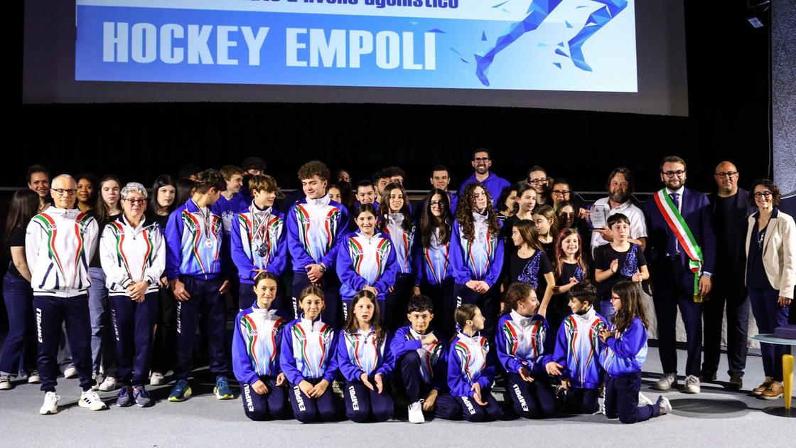 https://www.lanazione.it/image-service/view/acePublic/alias/contentid/NTAzZWU1YmYtM2M4MS00/0/premio-albano-aramini-applausi-e-sorrisi-per-celebrare-lo-sport.jpeg?f=16:9&w=1200&h=630