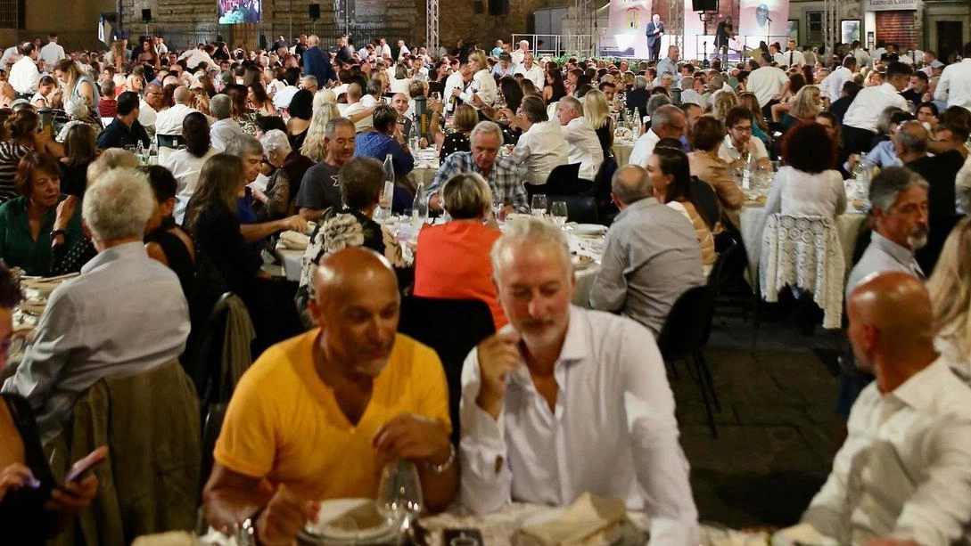 Riprogrammata al 24 settembre la serata di piazza del Cestello saltata per il maltempo. e la consegna del Torrino d’oro Riprogrammata al 24 settembre la serata di piazza del Cestello saltata per il maltempo. e la consegna del Torrino d’oro