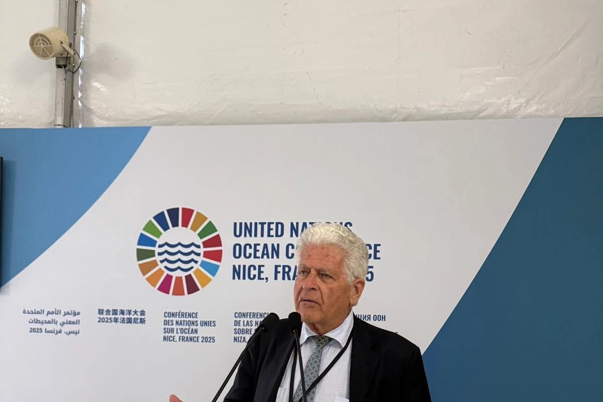 Enrico Toja, manager italiano che vive nell'isola greca di Elafonisos ed ha fondato un'associazione ambientalista che studia le specie ittiche aliene, a partire dal pesce leone-scorpione