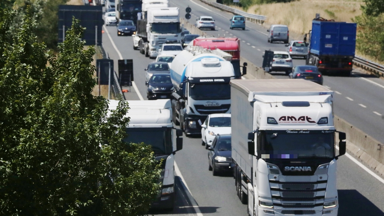Una giornata di traffico in Fi-Pi-Li, foto di repertorio
