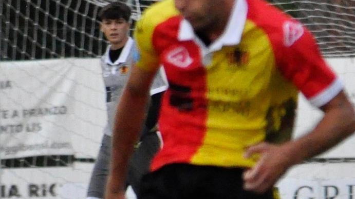 Nello scacchiere del Poggibonsi di mister Barontini, il classe 2003 Leonardo Borghi (nella foto) è attualmente uno dei tre centrali... Nello scacchiere del Poggibonsi di mister Barontini, il classe 2003 Leonardo Borghi (nella foto) è attualmente uno dei tre centrali...