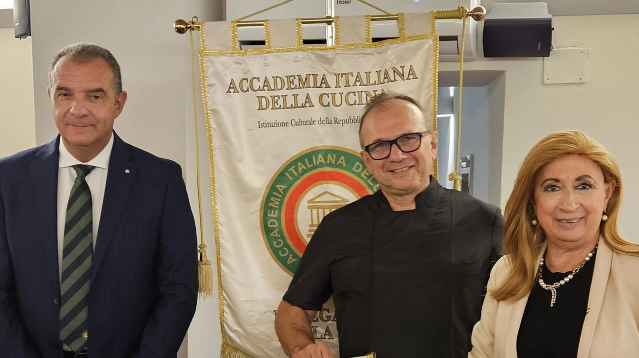 Conviviale graziotta per l’associazione presieduta da Marinella Curre Conviviale graziotta per l’associazione presieduta da Marinella Curre