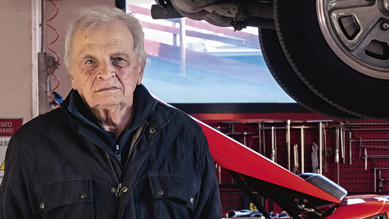 Mauro Prampolini, storico meccanico in Ferrari, e poi capo meccanico alla Bizzarrini Mauro Prampolini, storico meccanico in Ferrari, e poi capo meccanico alla Bizzarrini