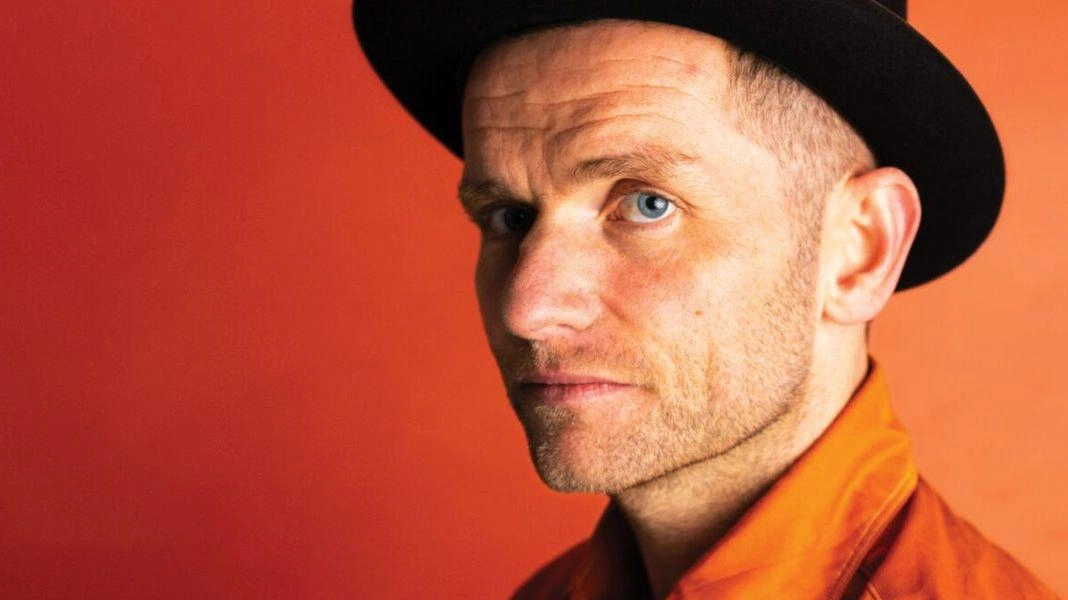 L’inglese David Ford apre a Villa Baciocchi stasera il Festival «Stelle, ville e meraviglie» L’inglese David Ford apre a Villa Baciocchi stasera il Festival «Stelle, ville e meraviglie»