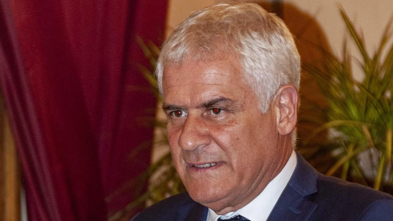 Provincia: il sindaco di Camaiore Marcello Pierucci è il candidato del centrosinistra Provincia: il sindaco di Camaiore Marcello Pierucci è il candidato del centrosinistra