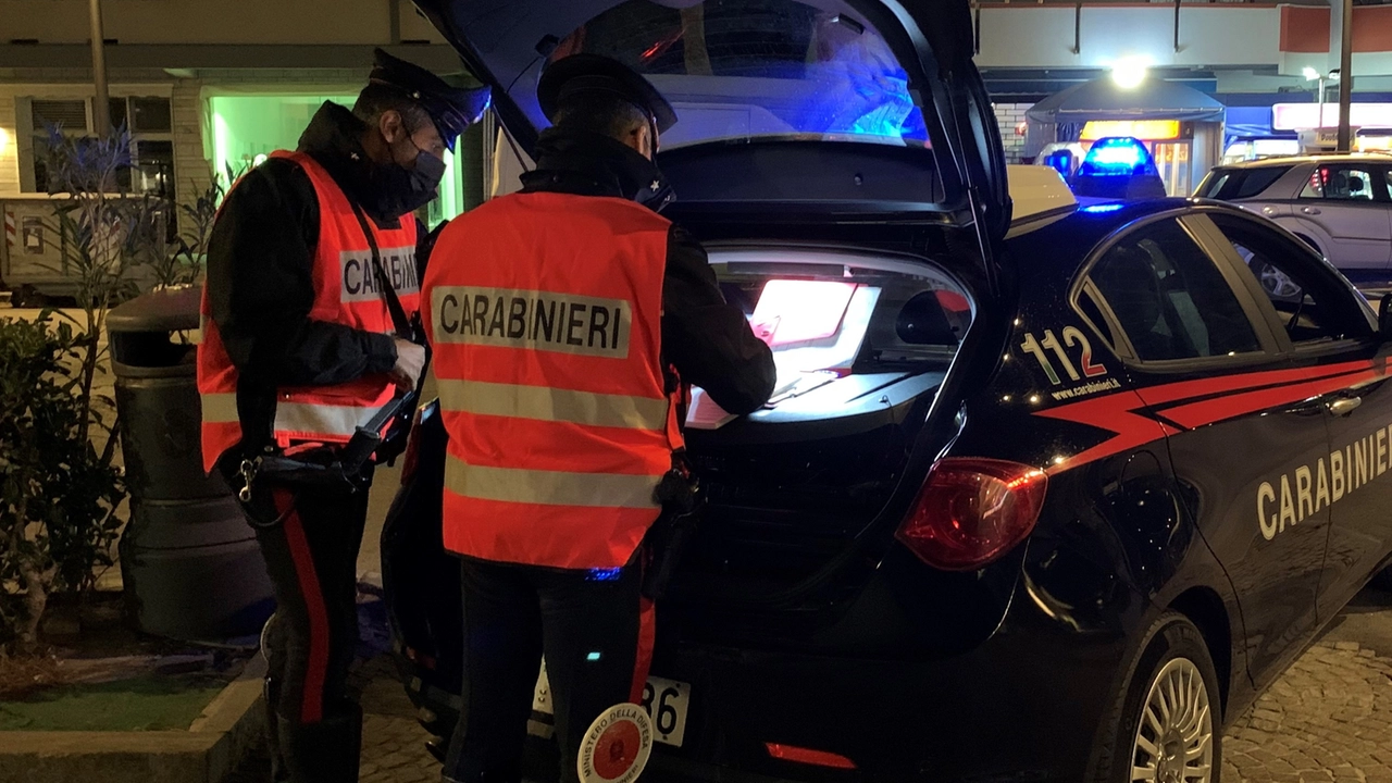 Un furto di abiti firmati e denato contante custodito nella cassa è stato commesso la notte scorsa ai danni della boutique Soldaini nel centro di Fucecchio
