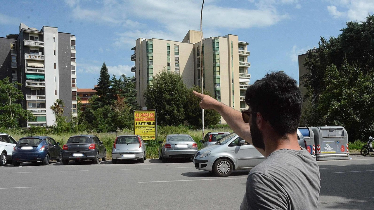 AREZZO Nel quartiere Giotto cresce la mobilitazione dei cittadini contro il progetto di costruzione di due edifici a torre di otto... AREZZO Nel quartiere Giotto cresce la mobilitazione dei cittadini contro il progetto di costruzione di due edifici a torre di otto...