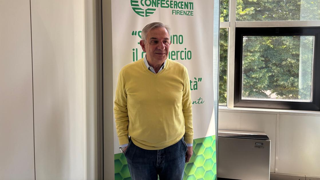 Massimo Poggesi confermato presidente di Fiarc Confesercenti Massimo Poggesi confermato presidente di Fiarc Confesercenti