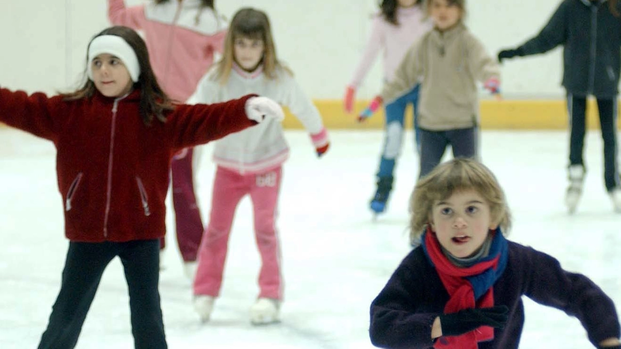 Anche la Valdelsa si immerge nello spirito natalizio. A Colle Val d’Elsa nelle ultime due domeniche che precedono il... Anche la Valdelsa si immerge nello spirito natalizio. A Colle Val d’Elsa nelle ultime due domeniche che precedono il...