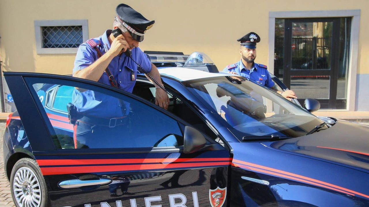 L’intervento dei Carabinieri per un furto a un’attività in via di Meleto L’intervento dei Carabinieri per un furto a un’attività in via di Meleto