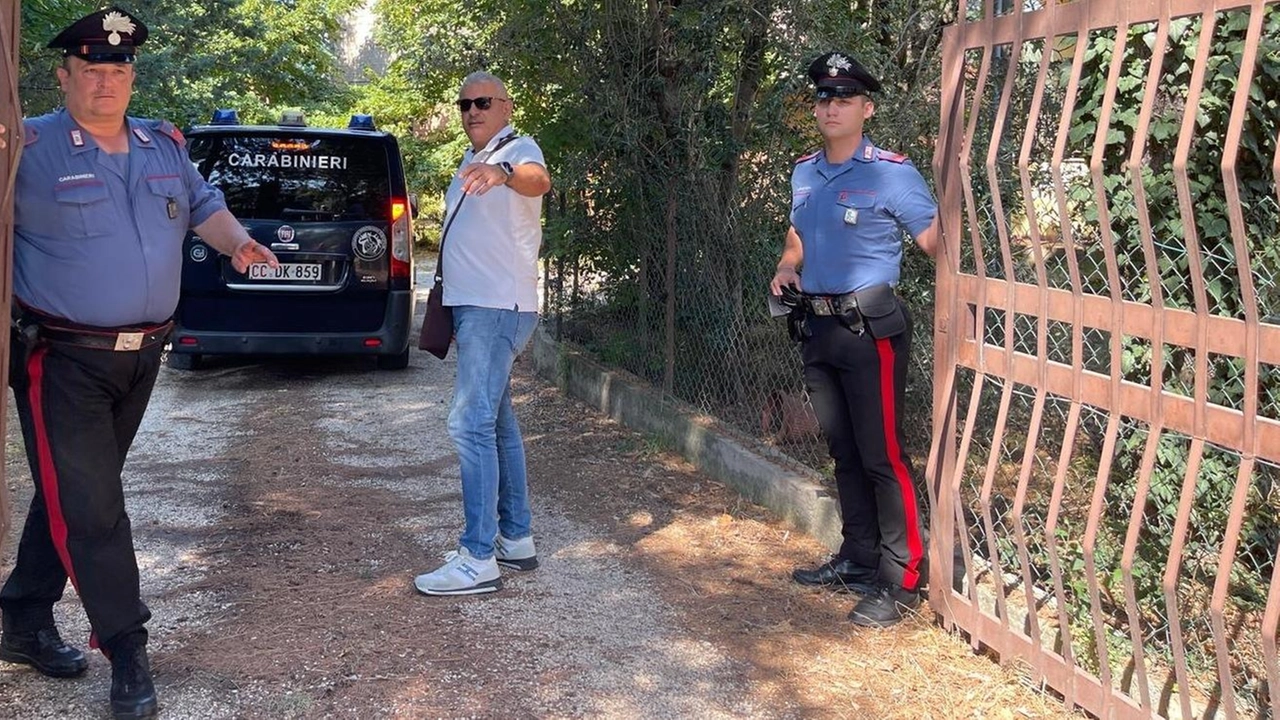 Sono arrivati con le tute bianche, i calzari e le valigette piene di tecnica e scienza. Spetta a loro, agli... Sono arrivati con le tute bianche, i calzari e le valigette piene di tecnica e scienza. Spetta a loro, agli...
