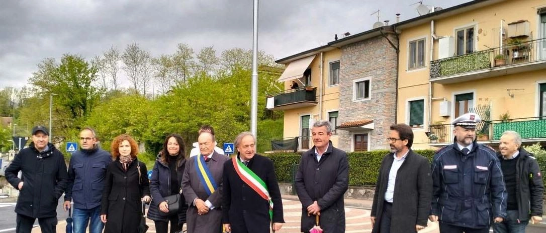 Presentata ufficialmente l’opera che collegherà la Sp 72 al nuovo polo industriale di Castelnuovo. Il sindaco Tagliasacchi: "Un aiuto per il turismo".