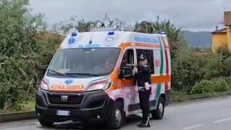 L’incidente ieri mattina tra l’Ekom e l’ex Casa Rossa. Il sanitario è uscito di casa e andato sul posto. Coinvolte due auto nello schianto. La donna portata in ospedale con il Pegaso. Traffico in tilt. L’incidente ieri mattina tra l’Ekom e l’ex Casa Rossa. Il sanitario è uscito di casa e andato sul posto. Coinvolte due auto nello schianto. La donna portata in ospedale con il Pegaso. Traffico in tilt.