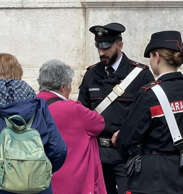 La truffa "Rapina violenta con la sua auto"
