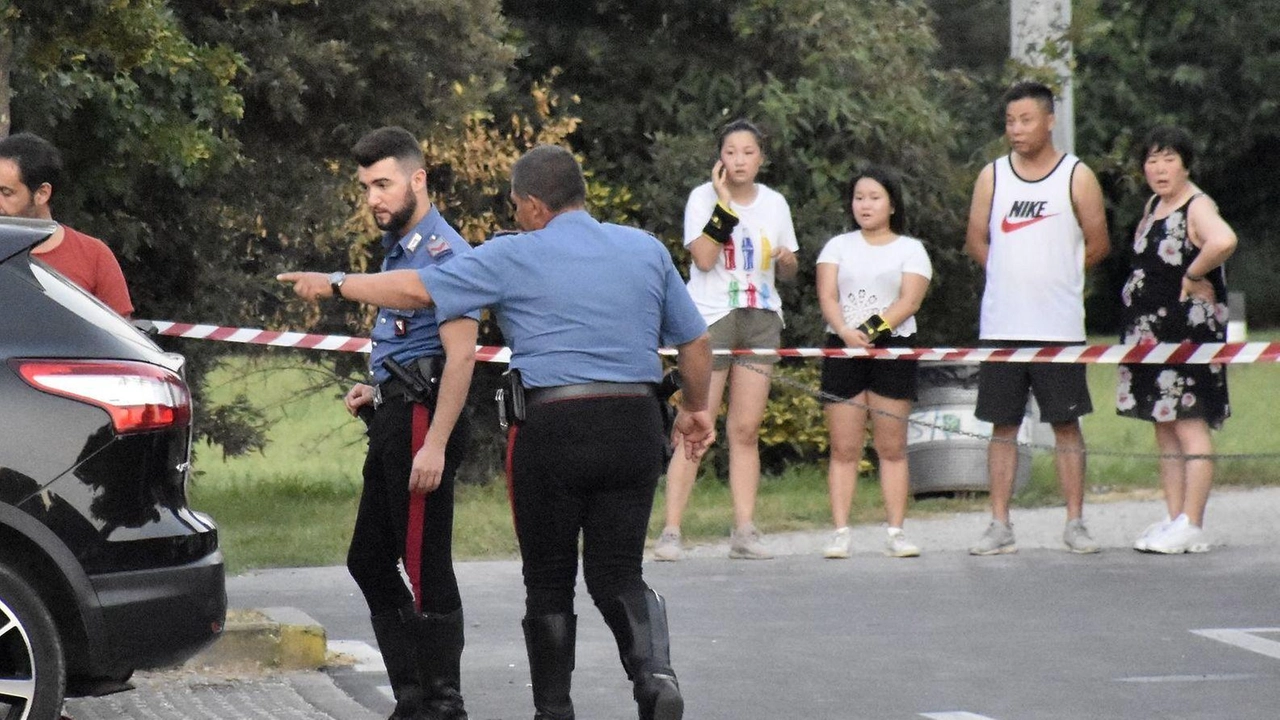 I. carabinieri alle Cascine di Tavola dopo la sparatoria nel 2018 Foto Attalmi I. carabinieri alle Cascine di Tavola dopo la sparatoria nel 2018 Foto Attalmi