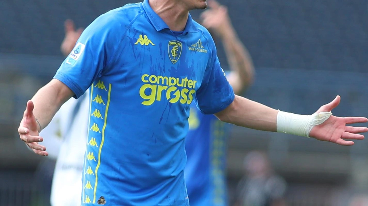 Esposito, l’Inter ha fatto il prezzo. Assalto a Bernabè: Pradè ci prova