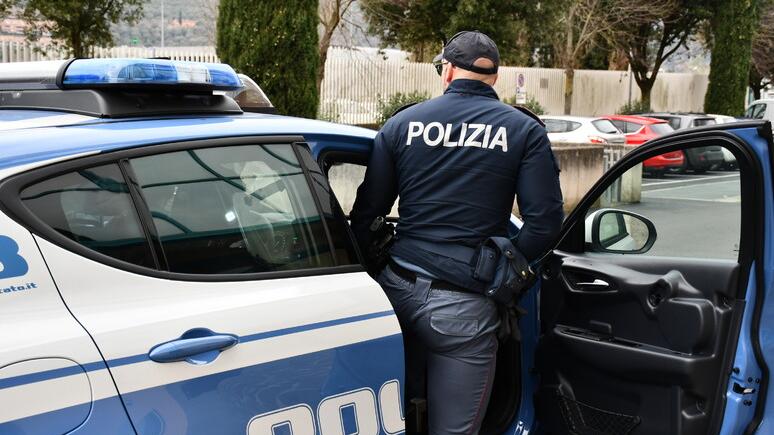 prostituzione sequestrata una casa di appuntamenti a montecatini