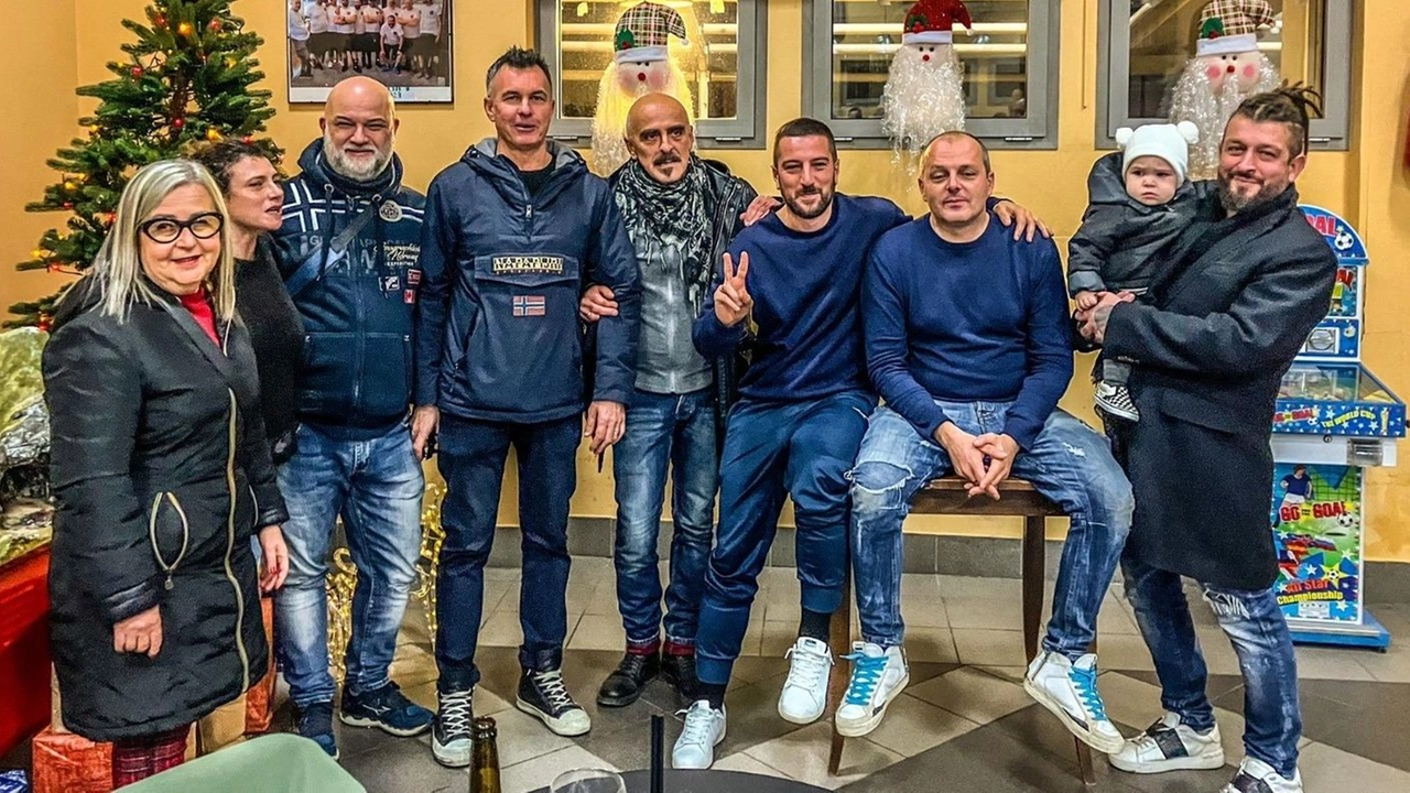È guidato da Marco Rosati: non solo buona cucina, ma tanti eventi culturali. Tra i concerti, quello di Di Marco . È guidato da Marco Rosati: non solo buona cucina, ma tanti eventi culturali. Tra i concerti, quello di Di Marco .