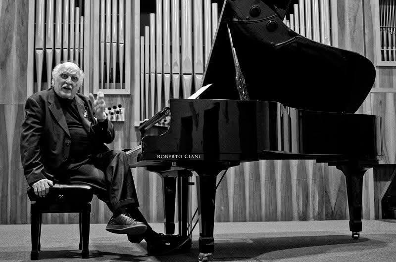 Addio a Marco Vavolo, artigiano della musica e anima elegante della scena fiorentina Addio a Marco Vavolo, artigiano della musica e anima elegante della scena fiorentina