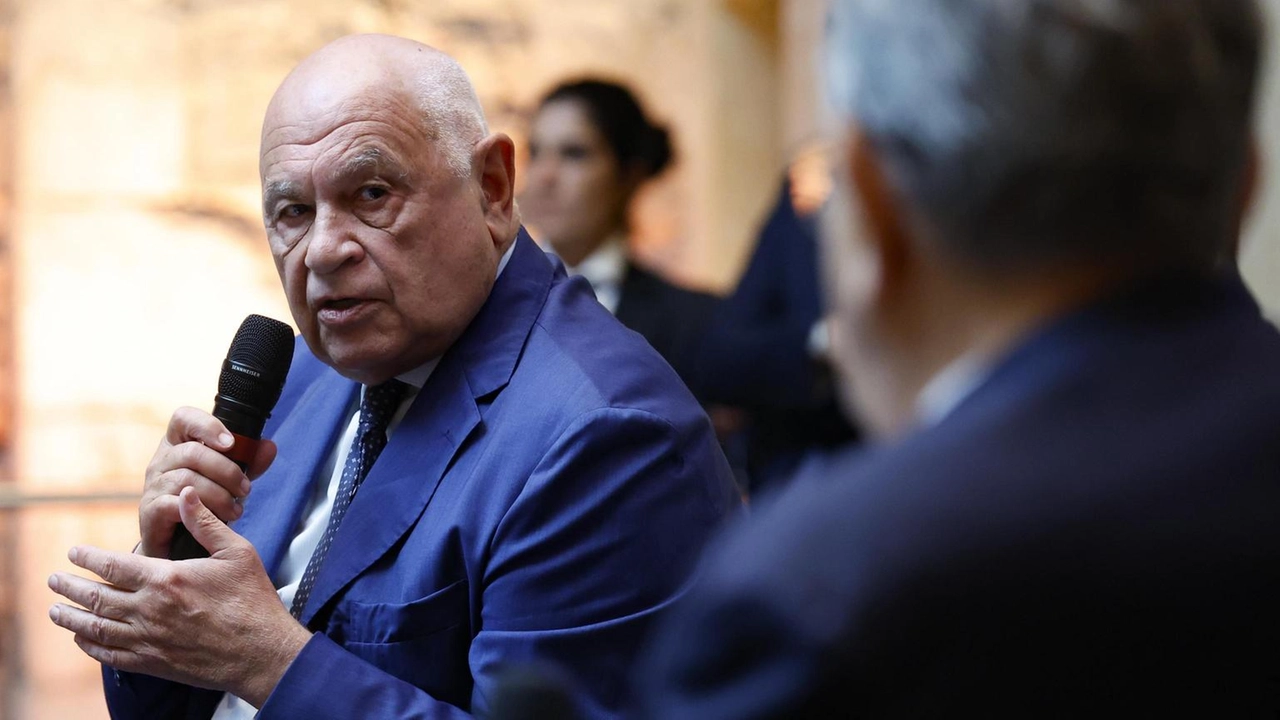 Il Senato ha respinto le pregiudiziali sulla riforma delle carriere dei magistrati, aprendo la discussione generale. Il Senato ha respinto le pregiudiziali sulla riforma delle carriere dei magistrati, aprendo la discussione generale.
