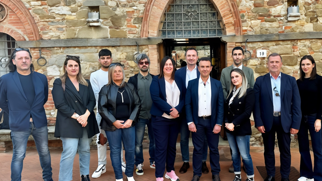 Il gruppo consiliare «Sviluppo Comune» a firma di Emiliano Taranghelli e Irene Ciapi, hanno presentato un’interrogazione sulla casa famiglia «Casa Laura» Il gruppo consiliare «Sviluppo Comune» a firma di Emiliano Taranghelli e Irene Ciapi, hanno presentato un’interrogazione sulla casa famiglia «Casa Laura»