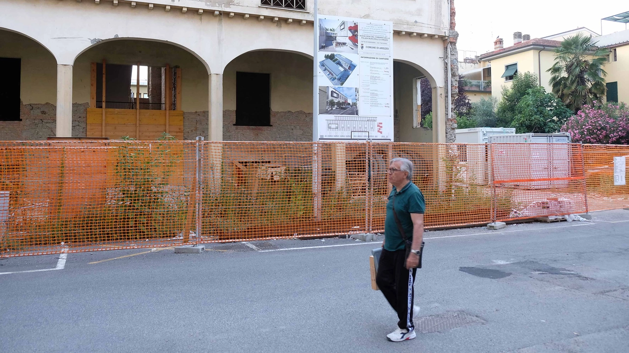 Il cantiere di via Filzi destinato a diventare nuova sede della Polizia Municipale