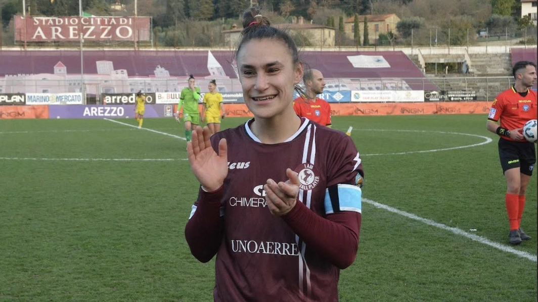 La capitana, Costanza Razzolini