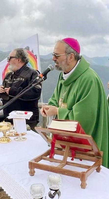 https://www.lanazione.it/image-service/view/acePublic/alias/contentid/NTM0NTA1Y2QtMmViNS00/0/va-in-scena-la-motomessa-a-san-pellegrino-in-alpe.jpeg