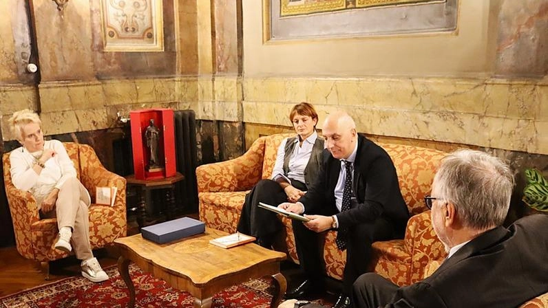 La consegna del Premio Camaiore avvenuta a Roma La consegna del Premio Camaiore avvenuta a Roma