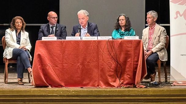 Barga ha ospitato la giornata dei toscani nel mondo. L’evento si è svolto nel teatro dei Differenti