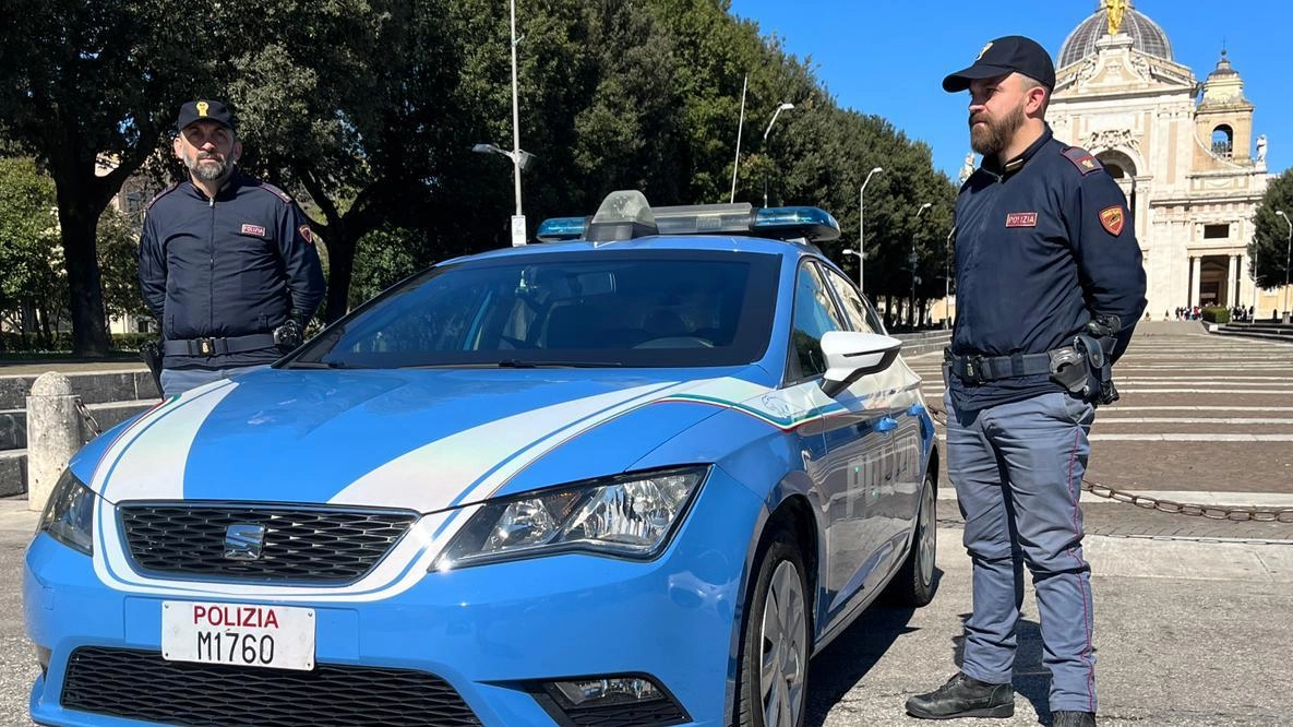 Parapiglia nel supermercato. Trentaseienne finisce in manette per resistenza a pubblico ufficiale . Parapiglia nel supermercato. Trentaseienne finisce in manette per resistenza a pubblico ufficiale .