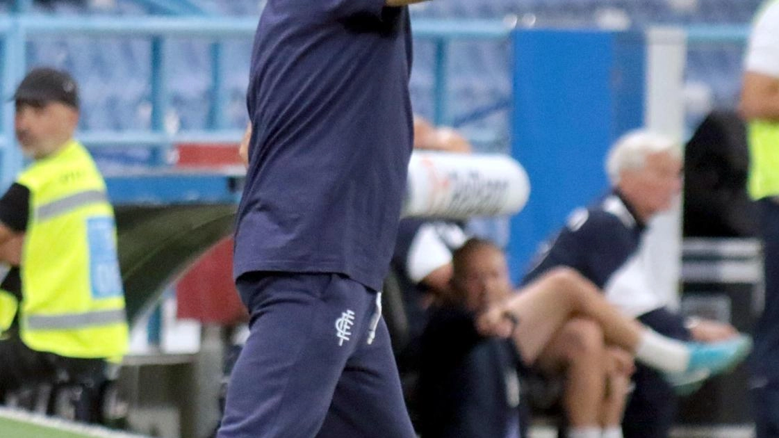 Popov illude, poi la doppia espulsione di Guarino e Obaretin rovina tutto