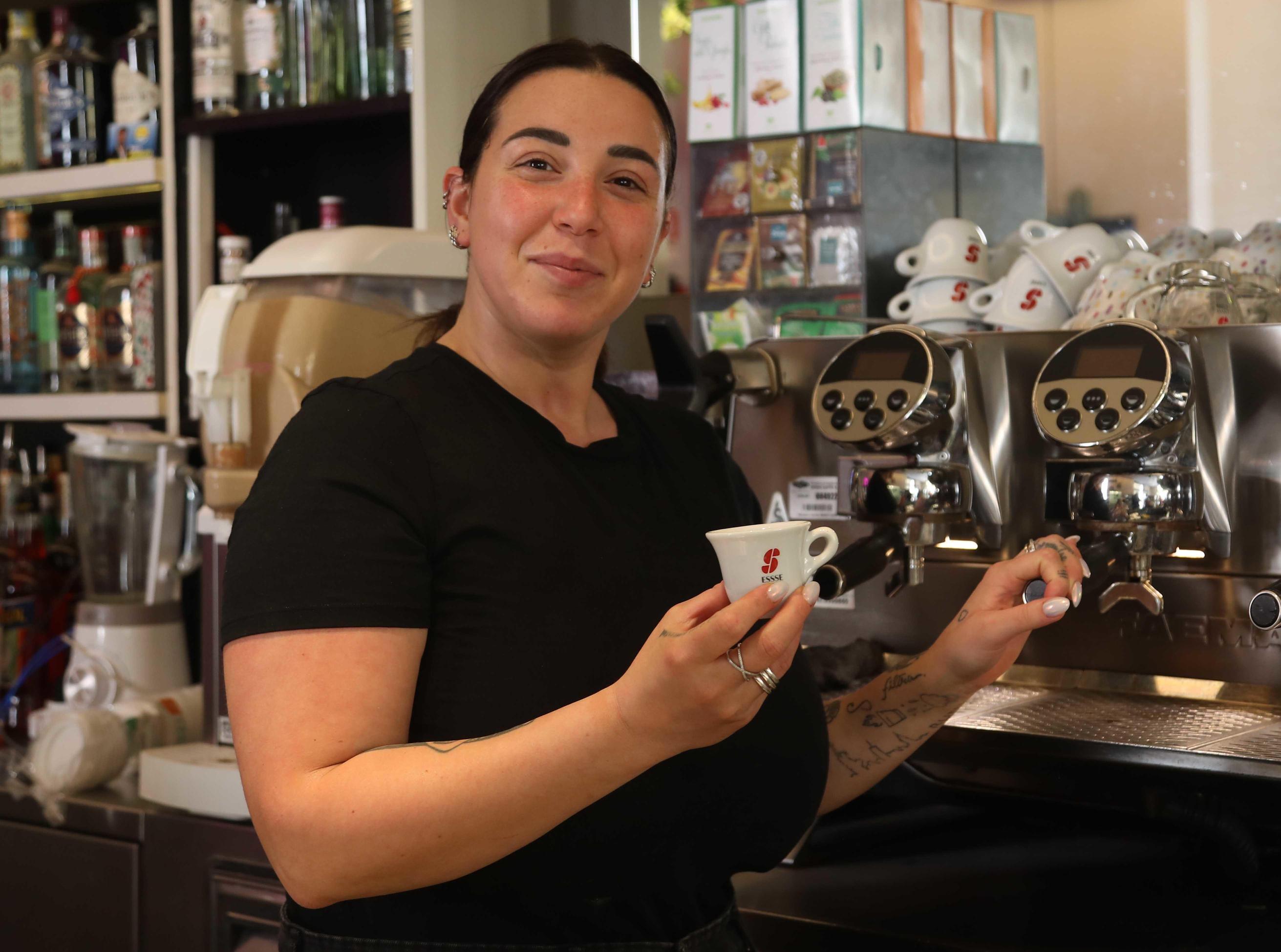 Camerieri, baristi e addetti pulizie Camerieri, baristi e addetti pulizie