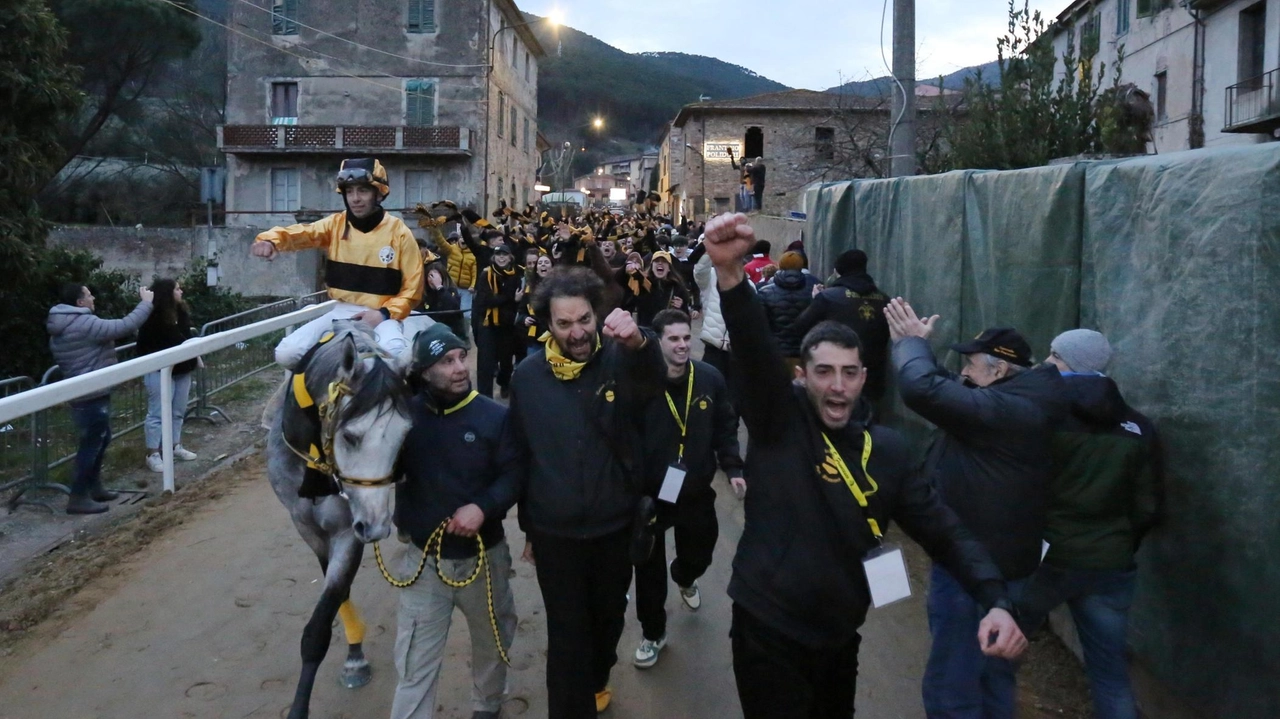 Il palio 2025 è stato vinto San Francesco. Sono stati circa 3mila gli spettatori Il palio 2025 è stato vinto San Francesco. Sono stati circa 3mila gli spettatori