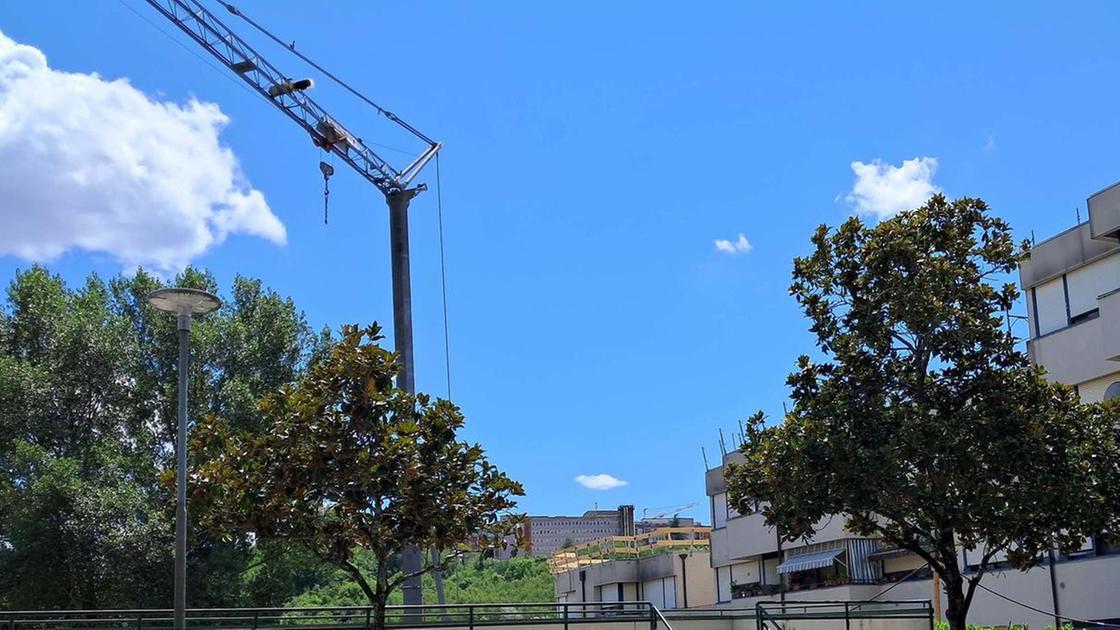 Siena casa riparte a San Miniato . Dopo la causa e la sospensione, finalmente l’intervento sui tetti Siena casa riparte a San Miniato . Dopo la causa e la sospensione, finalmente l’intervento sui tetti