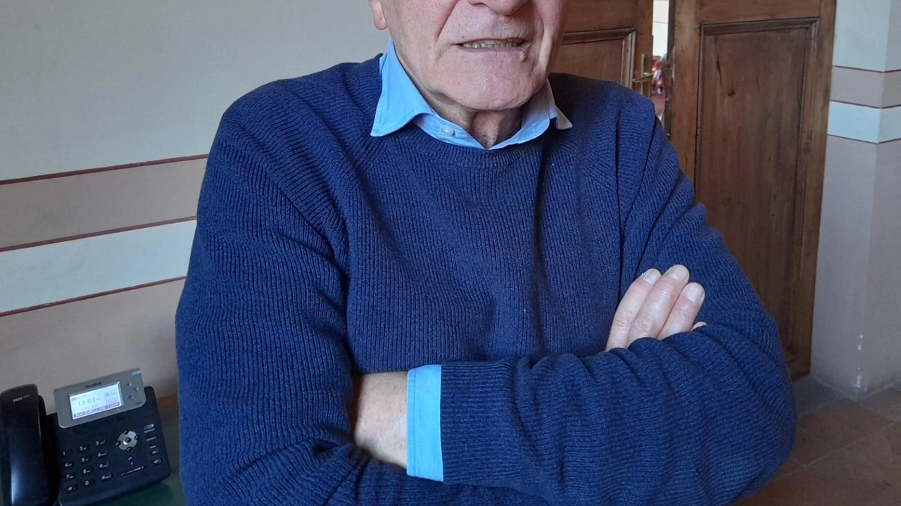 Menichella, assessore alla sanità, elenca le esigenze della Valtiberina che poi girerà nell’incontro del 27 marzo al dottor. Torre Menichella, assessore alla sanità, elenca le esigenze della Valtiberina che poi girerà nell’incontro del 27 marzo al dottor. Torre
