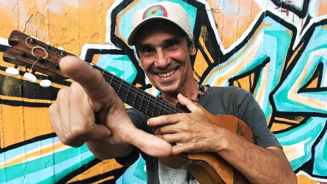 Il parco mediceo è ‘Ultra acoustic’. Manu Chao, al via il nuovo tour Il parco mediceo è ‘Ultra acoustic’. Manu Chao, al via il nuovo tour
