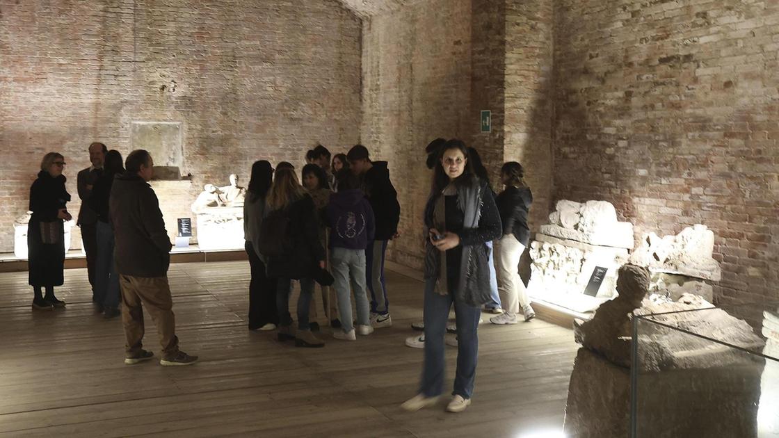 https://www.lanazione.it/image-service/view/acePublic/alias/contentid/NTMxM2U0ZDYtYWUzOC00/0/i-gioielli-dellarte-strategia-del-sindaco-senesi-piu-coinvolti-nei-progetti-culturali.jpeg?f=16:9&w=1200&h=630