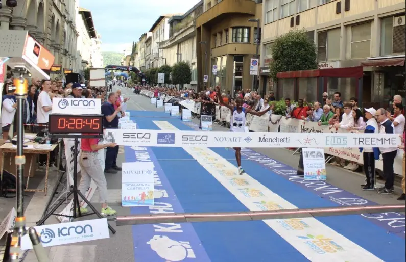 Torna la “Scalata al castello”: una serata di sport, spettacolo e grandi campioni