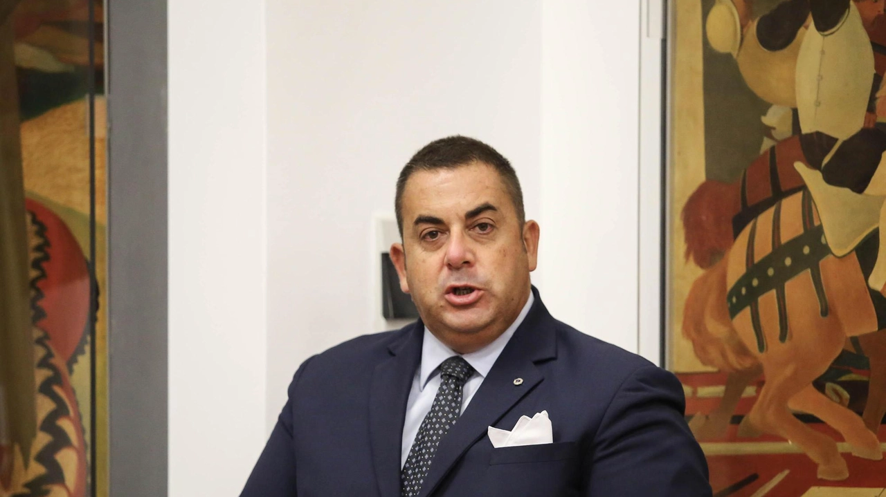 Il sindaco Antonino Ruggiano Il sindaco Antonino Ruggiano