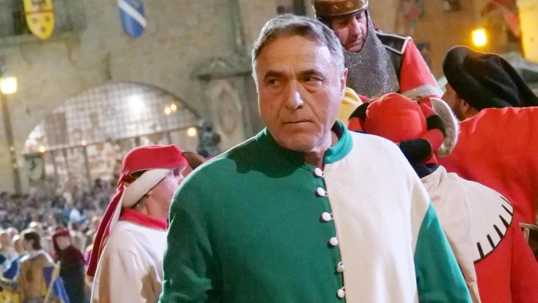 Martino Gianni, allenatore del Quartiere di Porta Sant’Andrea Martino Gianni, allenatore del Quartiere di Porta Sant’Andrea